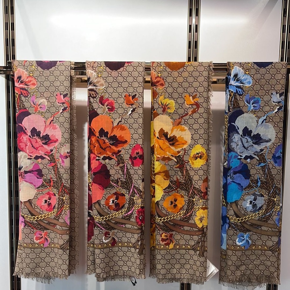 Gucci  best seller scarfs